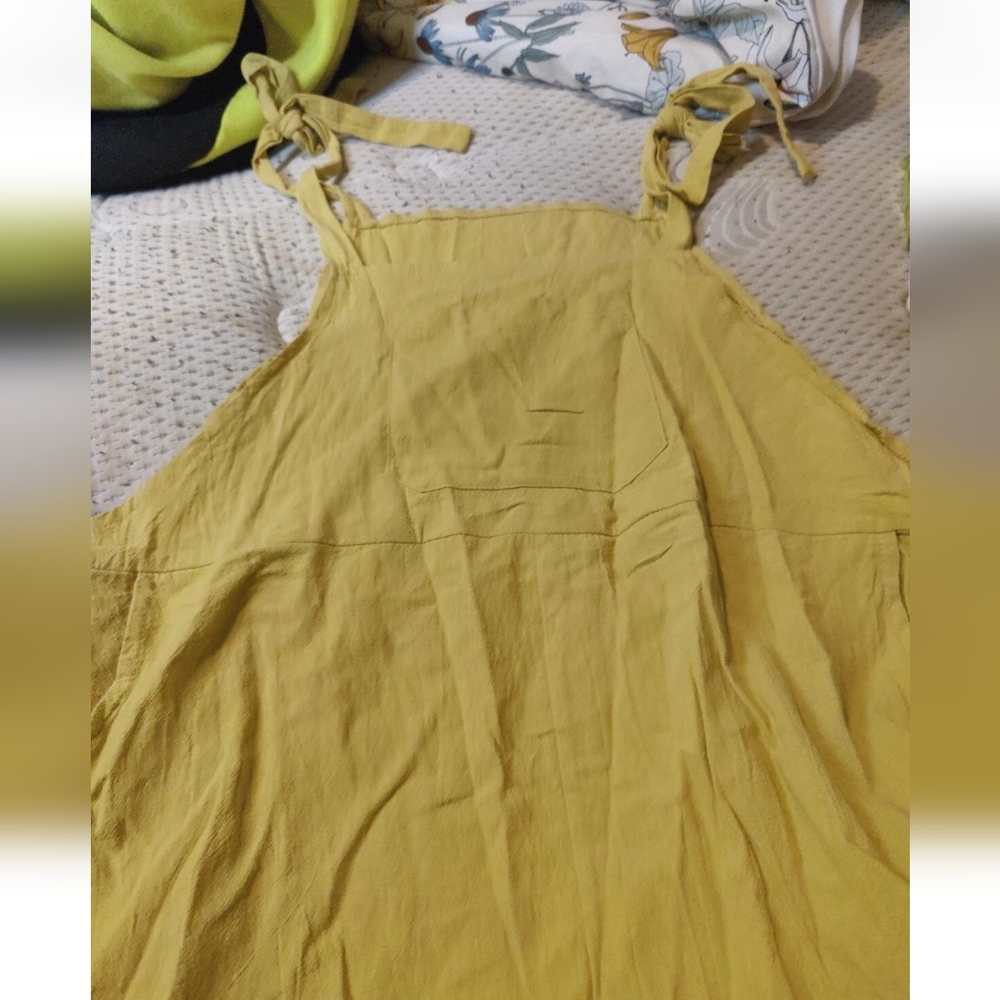 Muted Yellow Fabric Overall Shorts Size XL